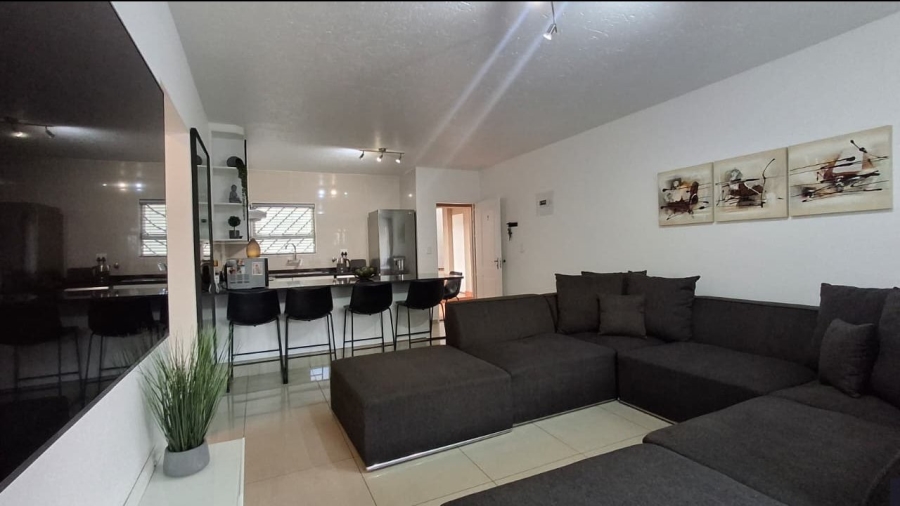3 Bedroom Property for Sale in Wannenburghoogte Gauteng