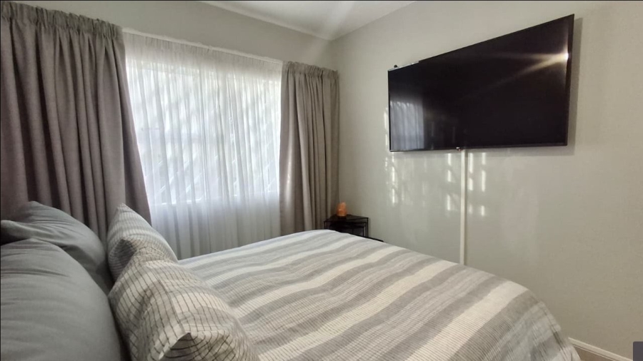 3 Bedroom Property for Sale in Wannenburghoogte Gauteng
