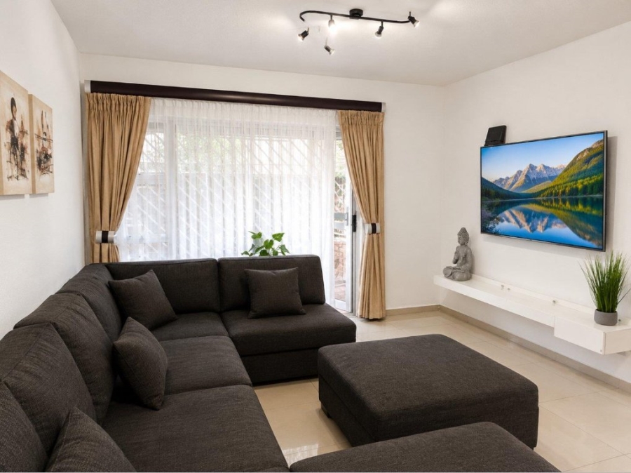 3 Bedroom Property for Sale in Wannenburghoogte Gauteng