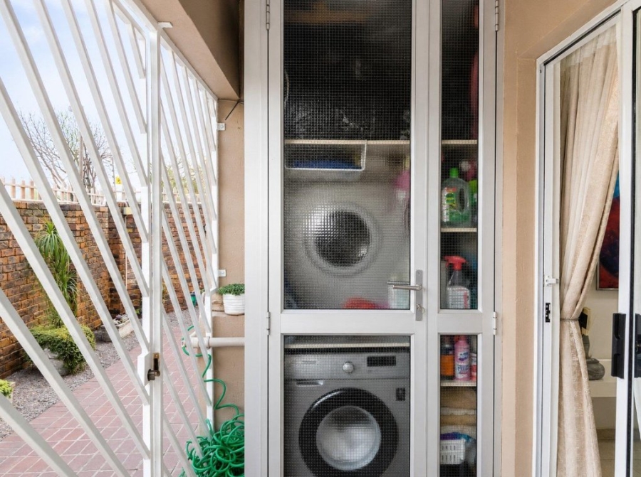 3 Bedroom Property for Sale in Wannenburghoogte Gauteng