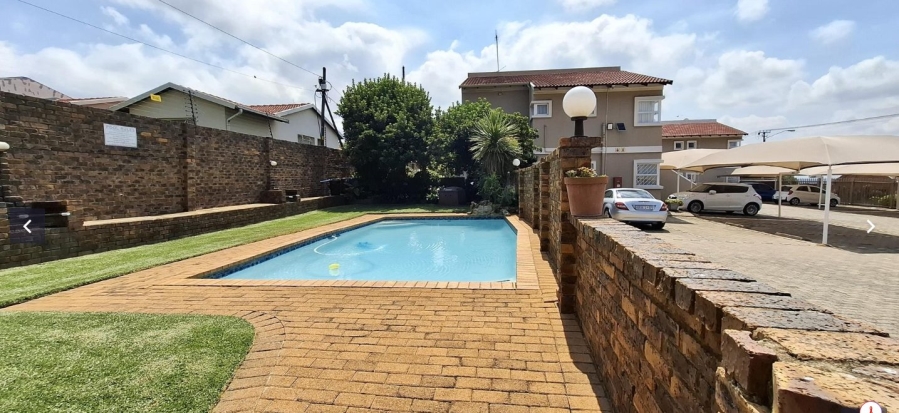 3 Bedroom Property for Sale in Wannenburghoogte Gauteng