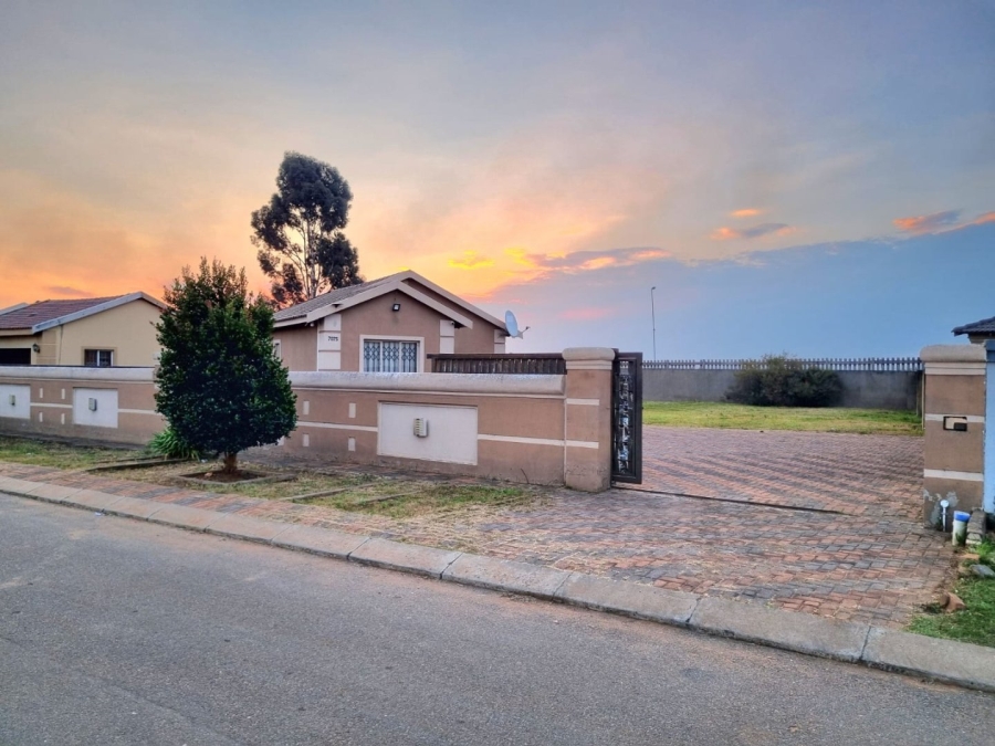 To Let 2 Bedroom Property for Rent in Windmill Park Gauteng