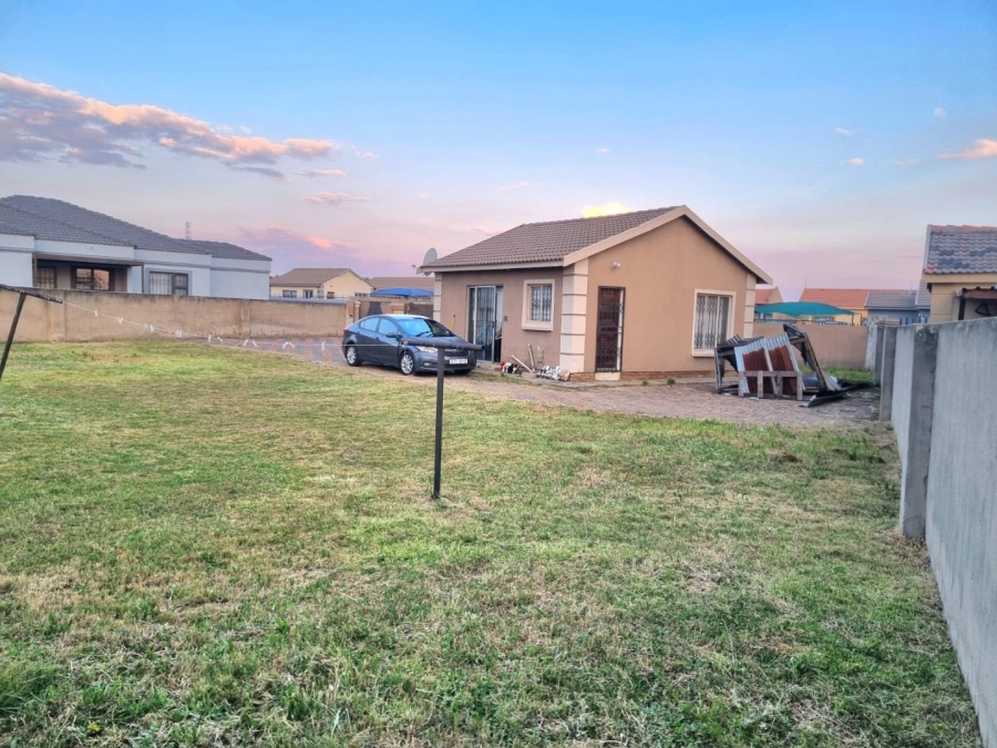 To Let 2 Bedroom Property for Rent in Windmill Park Gauteng
