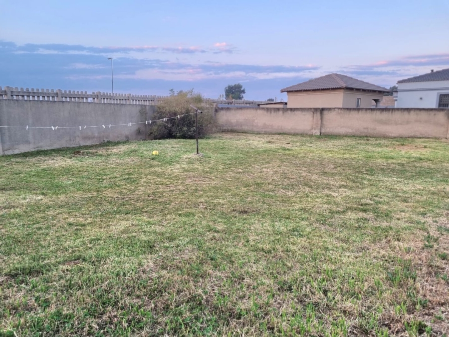 To Let 2 Bedroom Property for Rent in Windmill Park Gauteng