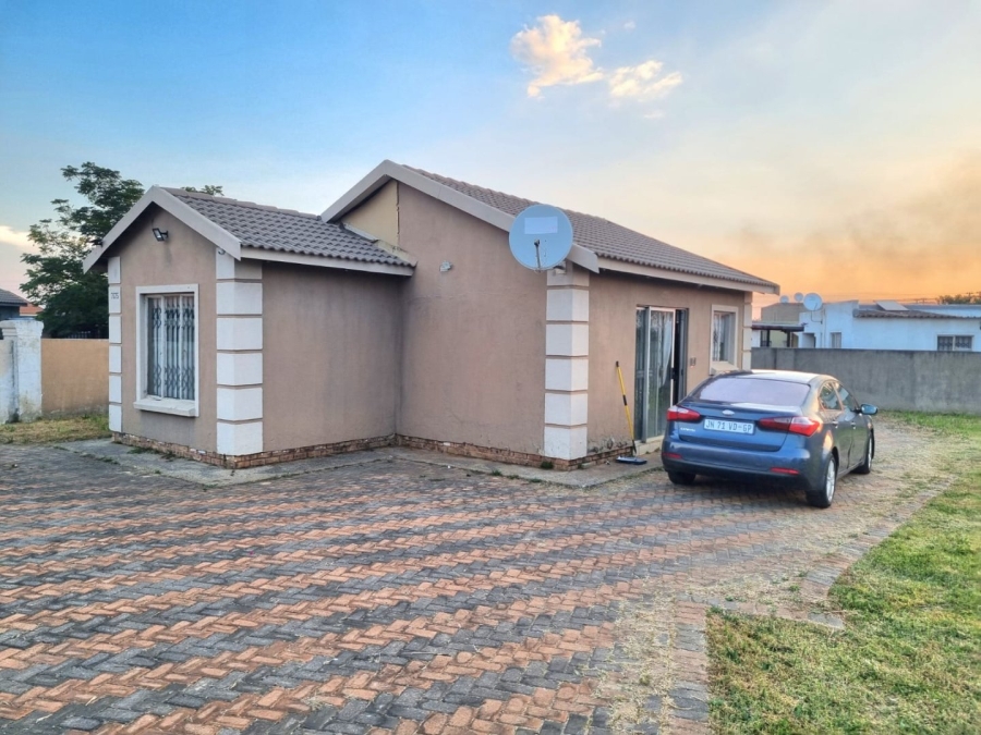 To Let 2 Bedroom Property for Rent in Windmill Park Gauteng