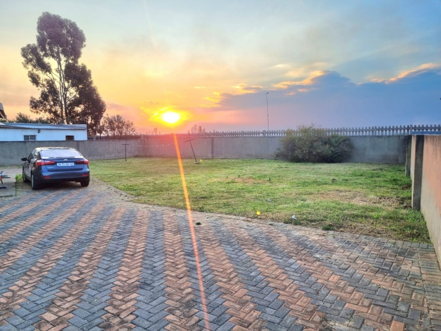 To Let 2 Bedroom Property for Rent in Windmill Park Gauteng