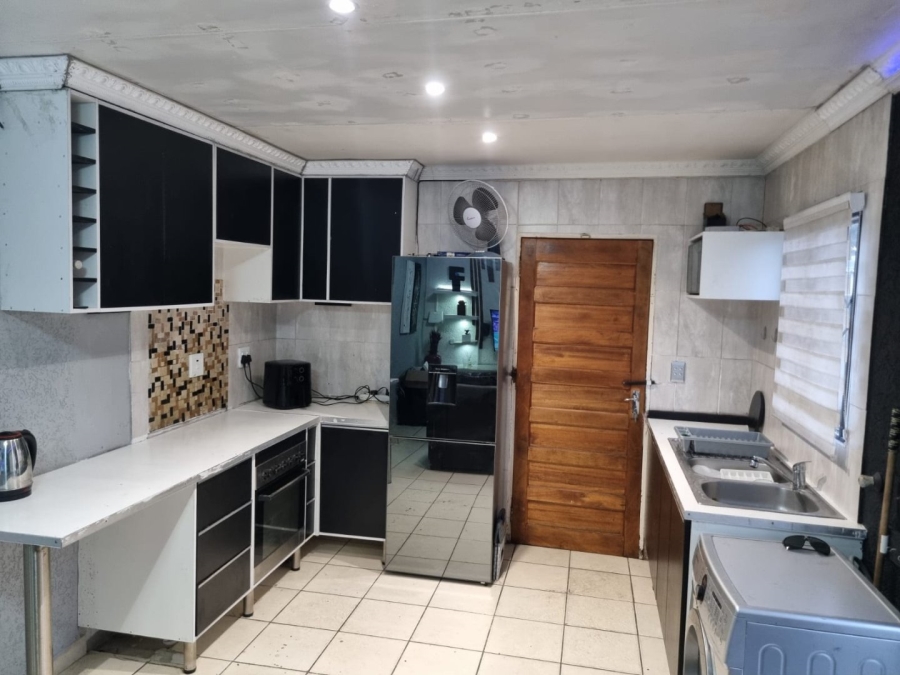 To Let 2 Bedroom Property for Rent in Windmill Park Gauteng