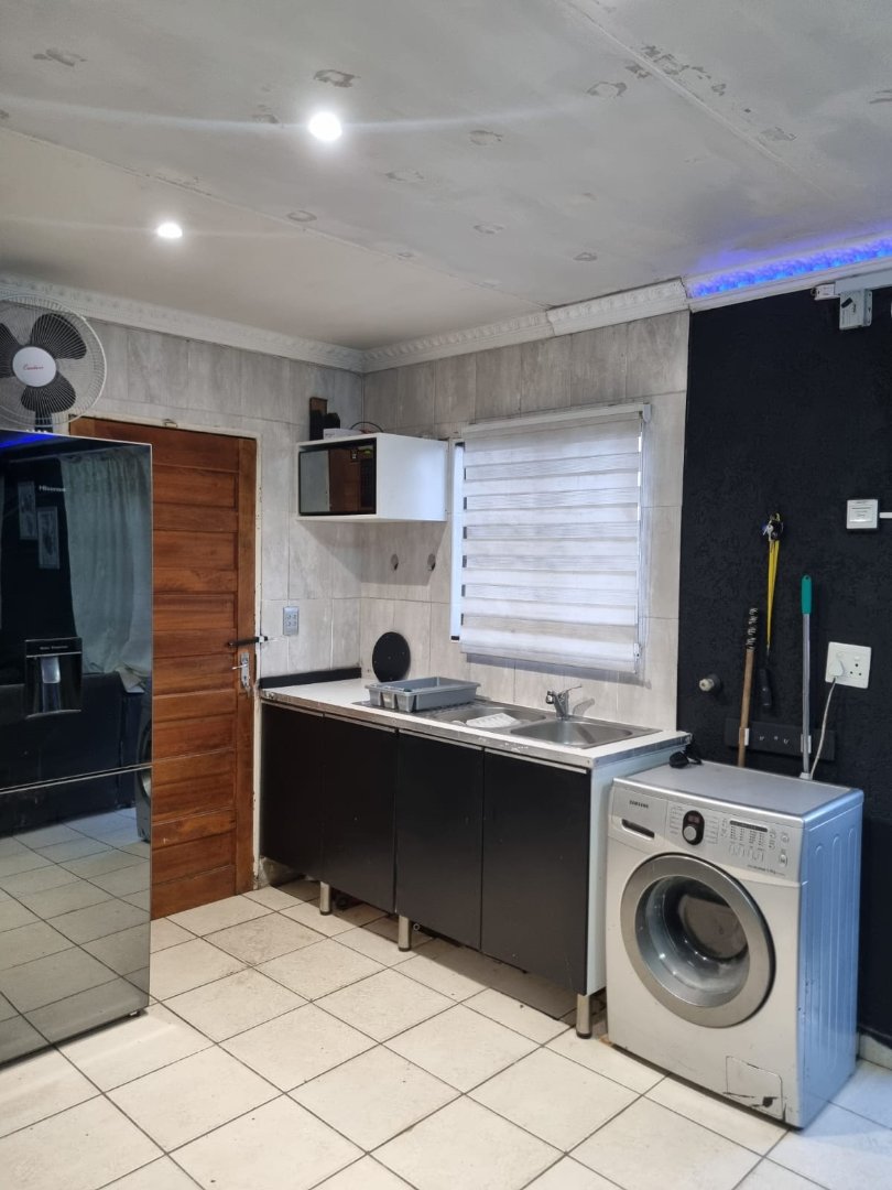 To Let 2 Bedroom Property for Rent in Windmill Park Gauteng