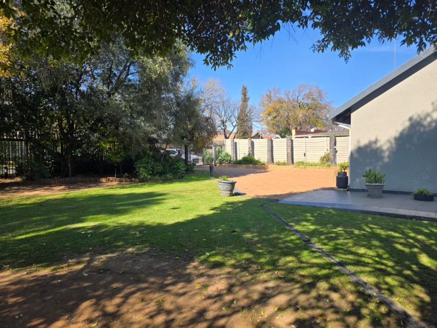 6 Bedroom Property for Sale in Witfield Gauteng