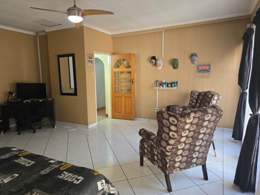 6 Bedroom Property for Sale in Witfield Gauteng