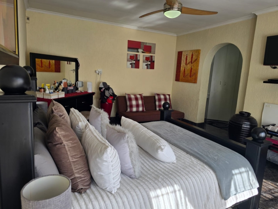 6 Bedroom Property for Sale in Witfield Gauteng