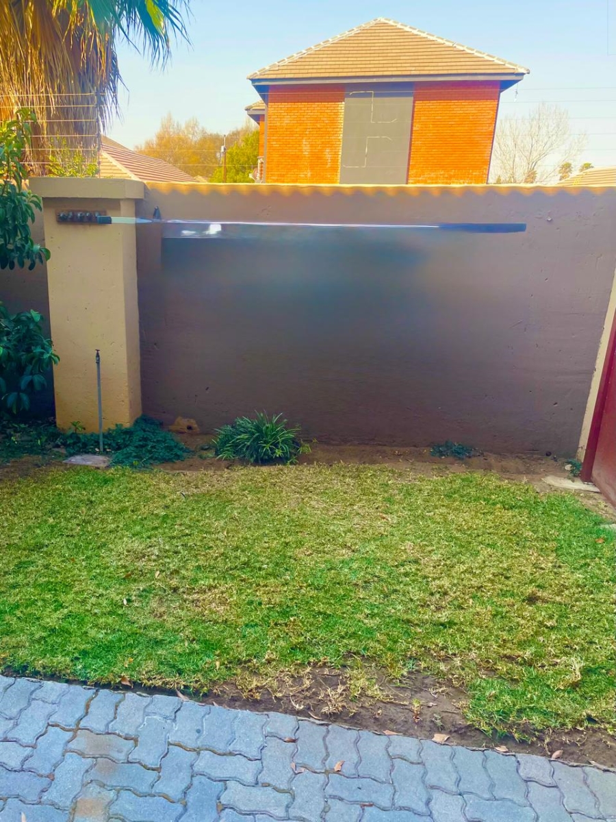 2 Bedroom Property for Sale in Vanderbijlpark SE 4 Gauteng
