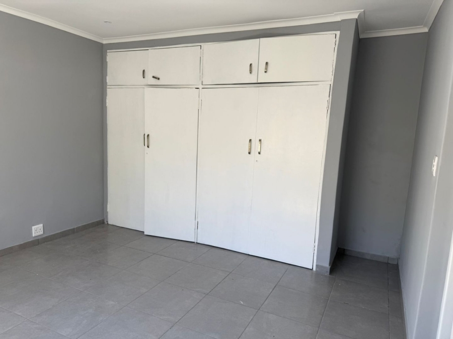 To Let 2 Bedroom Property for Rent in Edenvale Central Gauteng