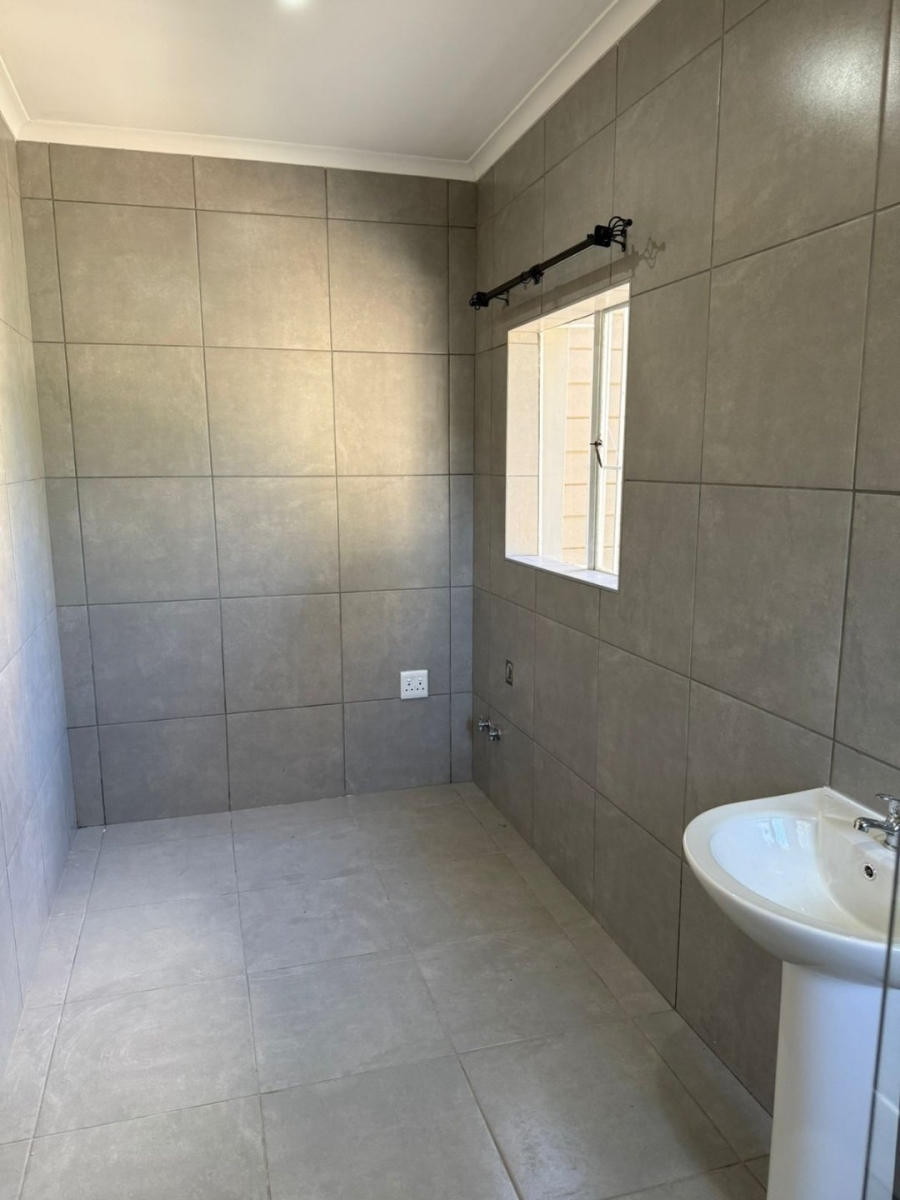 To Let 2 Bedroom Property for Rent in Edenvale Central Gauteng