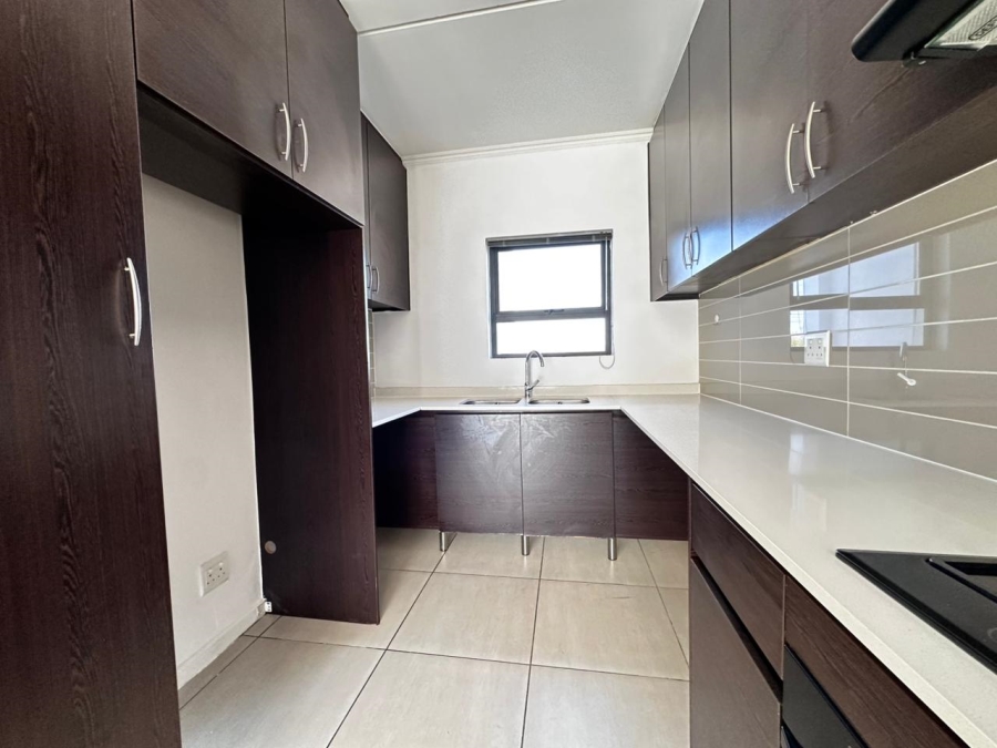 3 Bedroom Property for Sale in Greenstone Crest Gauteng
