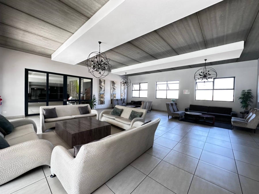 3 Bedroom Property for Sale in Greenstone Crest Gauteng