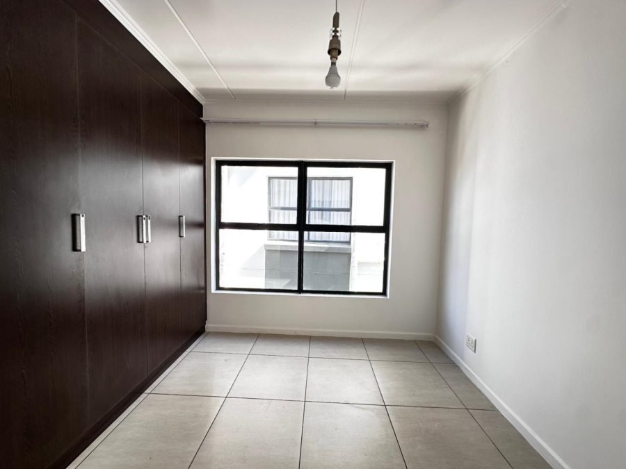 3 Bedroom Property for Sale in Greenstone Crest Gauteng