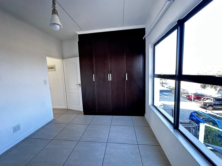 3 Bedroom Property for Sale in Greenstone Crest Gauteng
