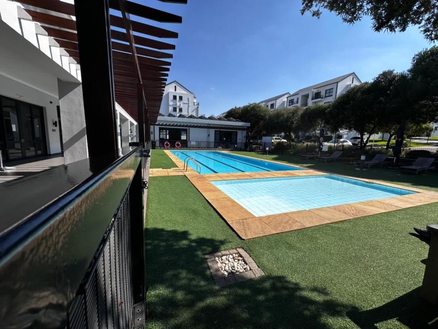 3 Bedroom Property for Sale in Greenstone Crest Gauteng