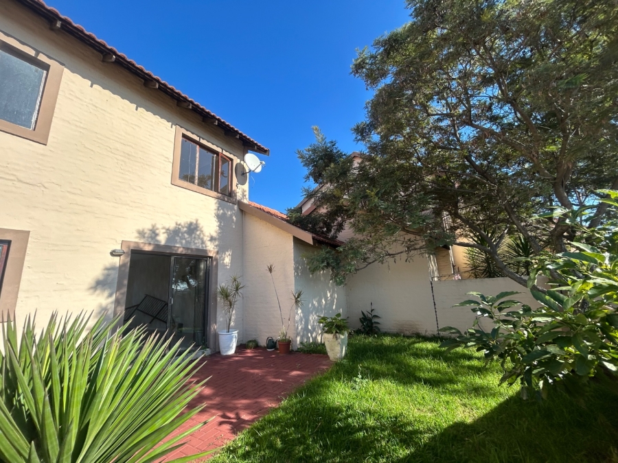 2 Bedroom Property for Sale in Carlswald Gauteng