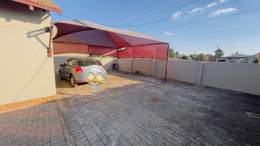 3 Bedroom Property for Sale in Soshanguve East Ext 4 Gauteng