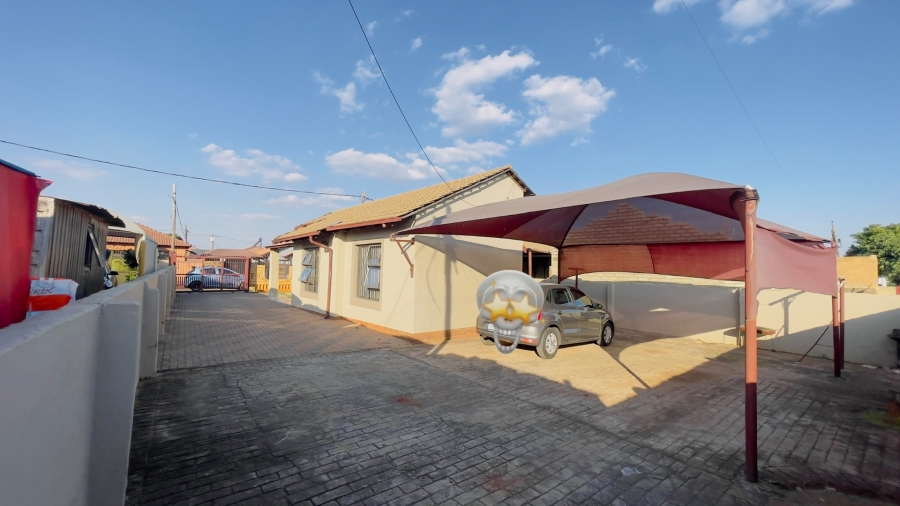 3 Bedroom Property for Sale in Soshanguve East Ext 4 Gauteng