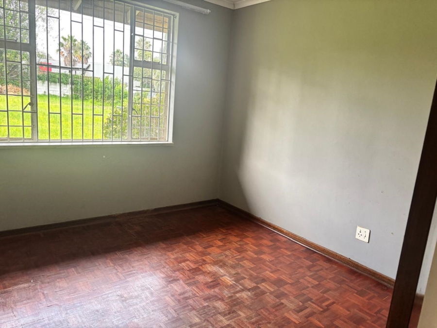 To Let 4 Bedroom Property for Rent in Mondeor Gauteng