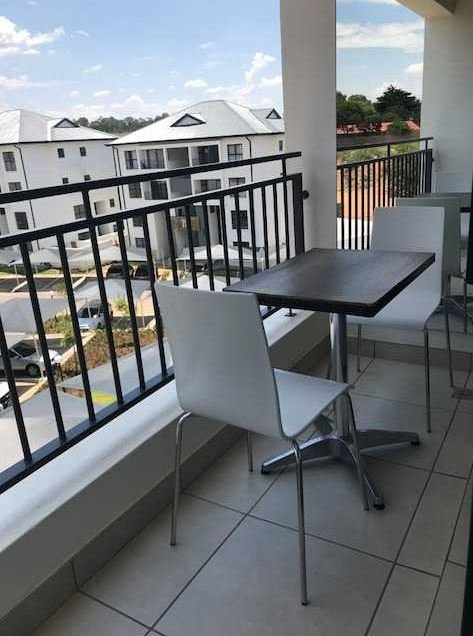 1 Bedroom Property for Sale in Greenstone Hill Gauteng