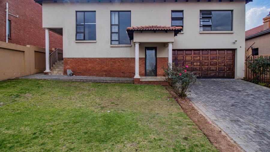 3 Bedroom Property for Sale in South Crest Gauteng