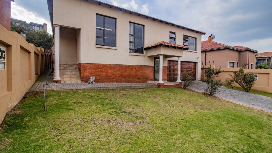 3 Bedroom Property for Sale in South Crest Gauteng
