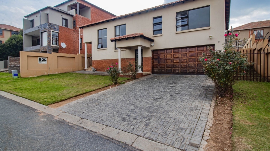 3 Bedroom Property for Sale in South Crest Gauteng