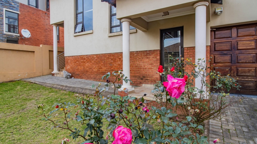3 Bedroom Property for Sale in South Crest Gauteng