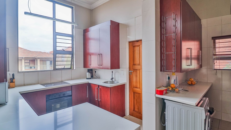 3 Bedroom Property for Sale in South Crest Gauteng