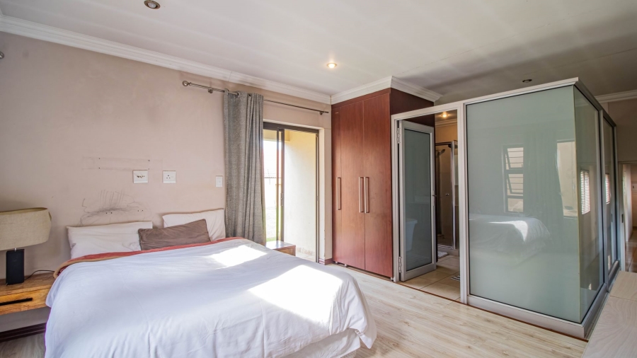 3 Bedroom Property for Sale in South Crest Gauteng