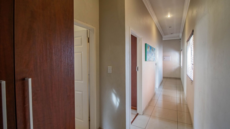 3 Bedroom Property for Sale in South Crest Gauteng