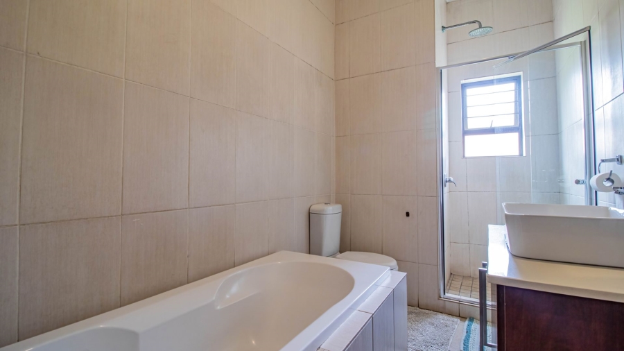 3 Bedroom Property for Sale in South Crest Gauteng