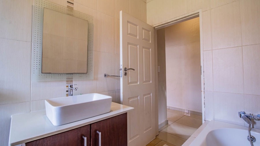 3 Bedroom Property for Sale in South Crest Gauteng
