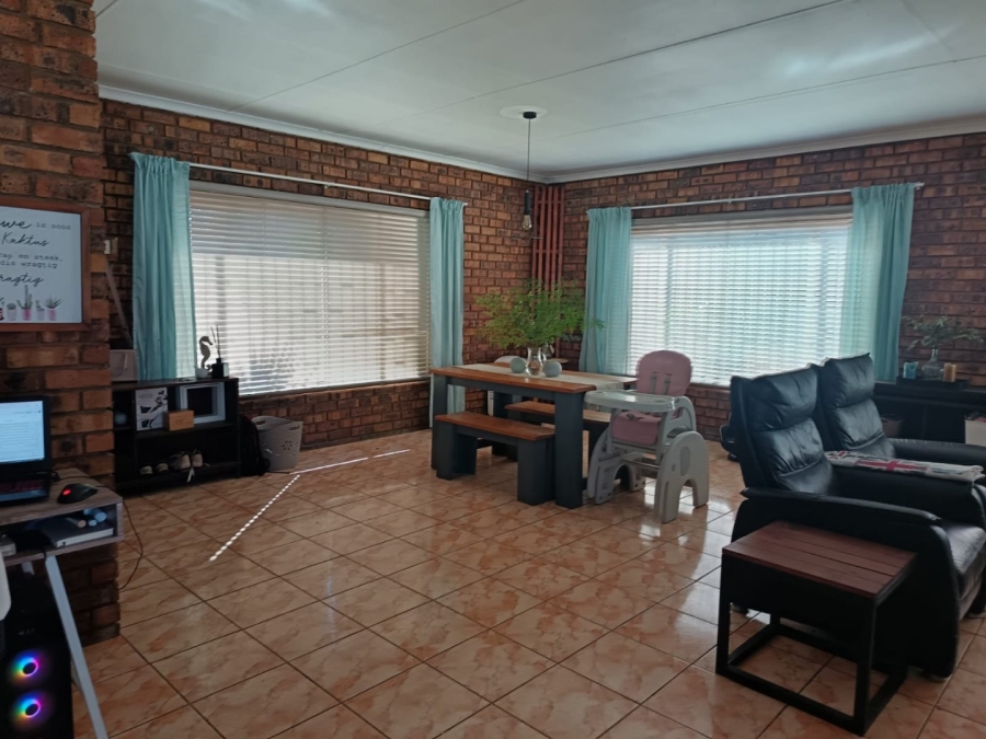 2 Bedroom Property for Sale in Noycedale Gauteng
