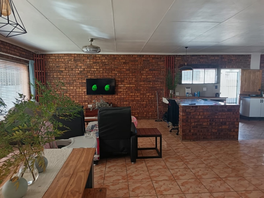 2 Bedroom Property for Sale in Noycedale Gauteng