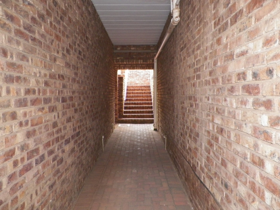 2 Bedroom Property for Sale in Zwartkop Gauteng