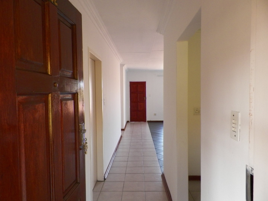 2 Bedroom Property for Sale in Zwartkop Gauteng