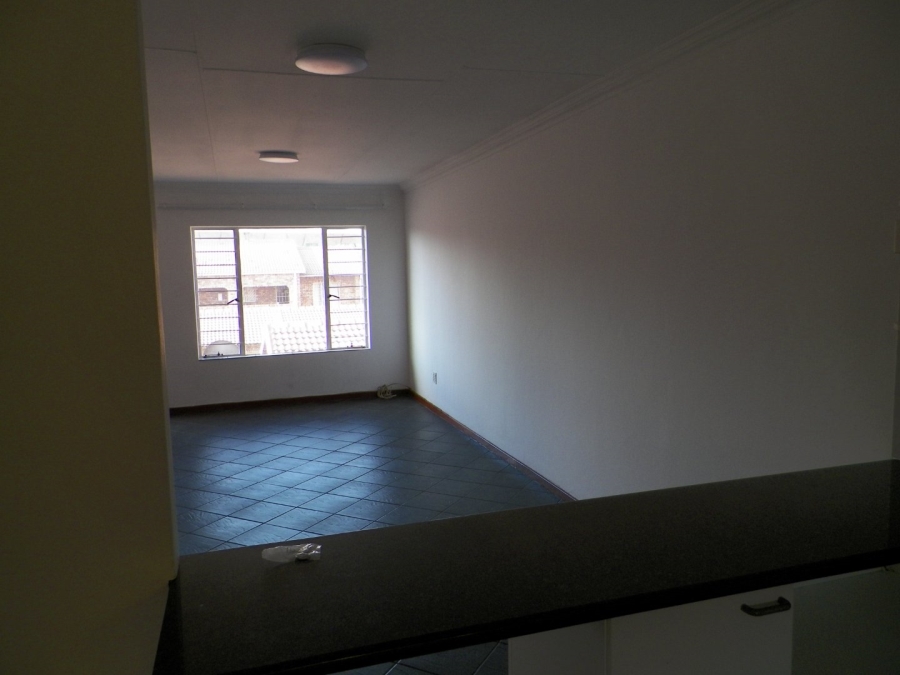 2 Bedroom Property for Sale in Zwartkop Gauteng