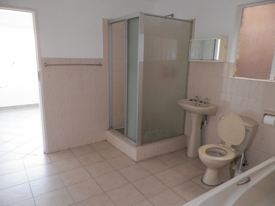 2 Bedroom Property for Sale in Zwartkop Gauteng