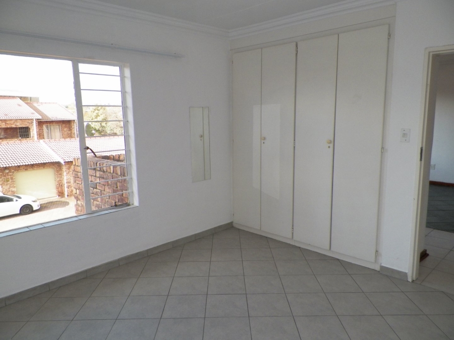 2 Bedroom Property for Sale in Zwartkop Gauteng