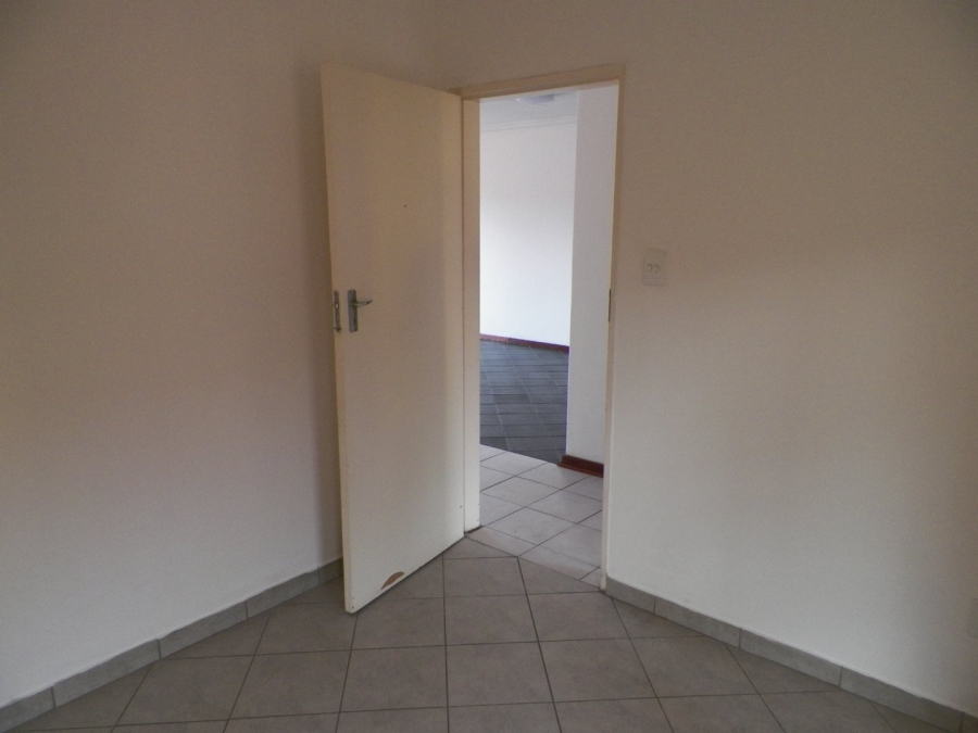 2 Bedroom Property for Sale in Zwartkop Gauteng