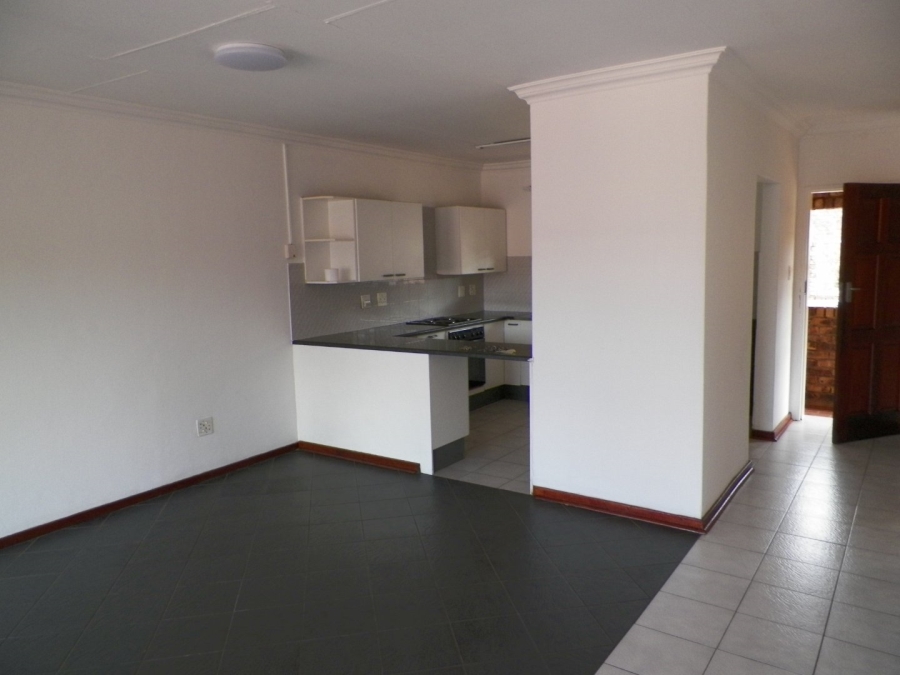 2 Bedroom Property for Sale in Zwartkop Gauteng