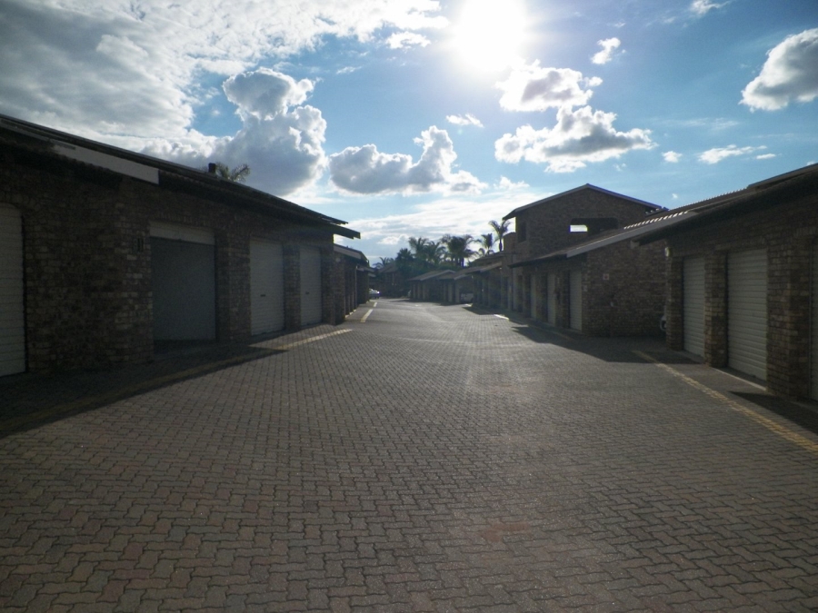2 Bedroom Property for Sale in Zwartkop Gauteng