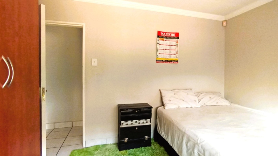 3 Bedroom Property for Sale in Faerie Glen Gauteng