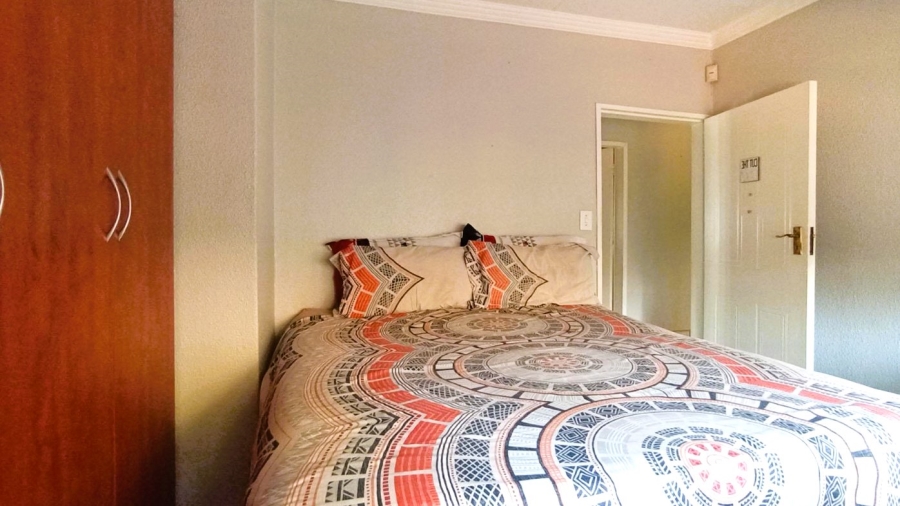 3 Bedroom Property for Sale in Faerie Glen Gauteng