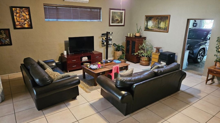 4 Bedroom Property for Sale in Van Riebeeck Park Gauteng